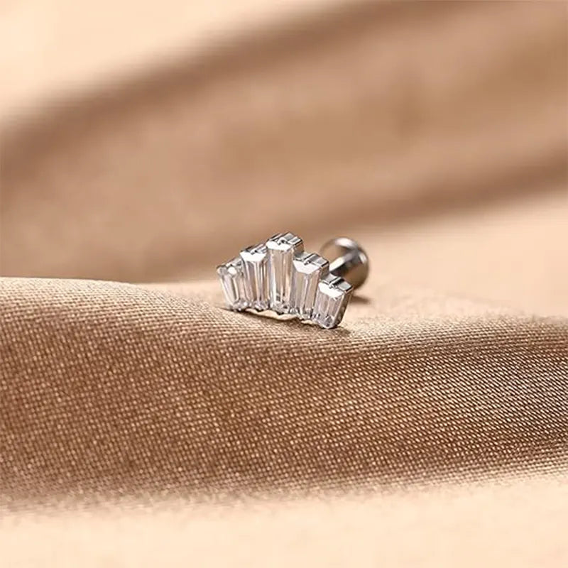 16G Titanium Silver Clear CZ Internal Thread Lip Stud