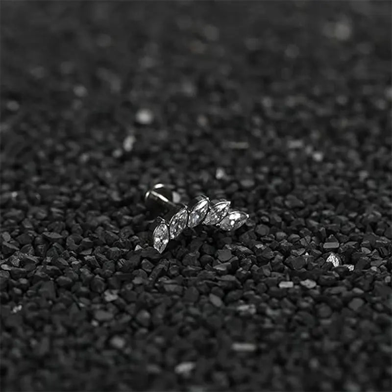 16G Titanium Silver Leaf CZ Internal Thread Lip Nail